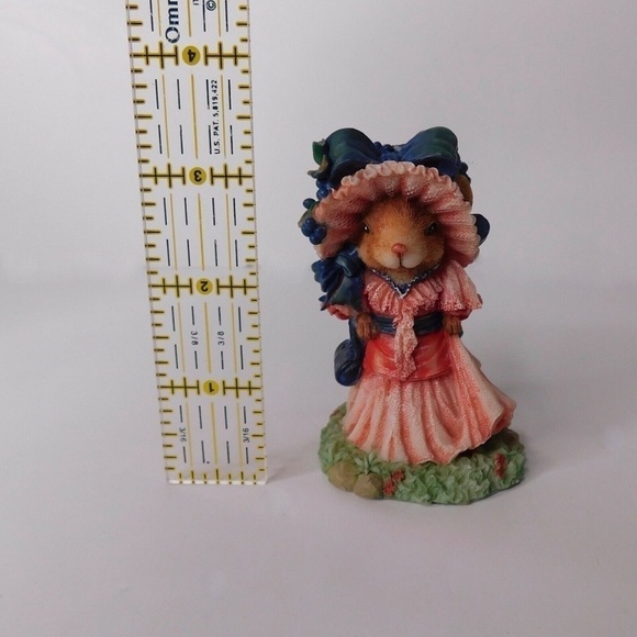 Vintage MAUDE TWEEDY The Thickets at Sweetbriar A Friend So Dear Figurine 1992 - Picture 10 of 10